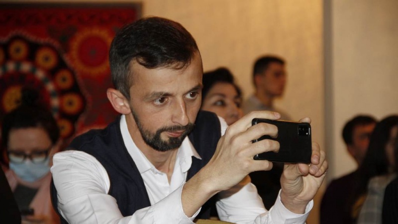 Муҳокимаи Далери Эмомалӣ,веблогнавис ва рӯзноманигори боздошт шудаи тоҷик