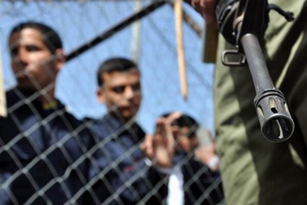 بعد تحقيق مطلبها.. الحركة الأسيرة في فلسطين توقف إضرابها عن الطعام