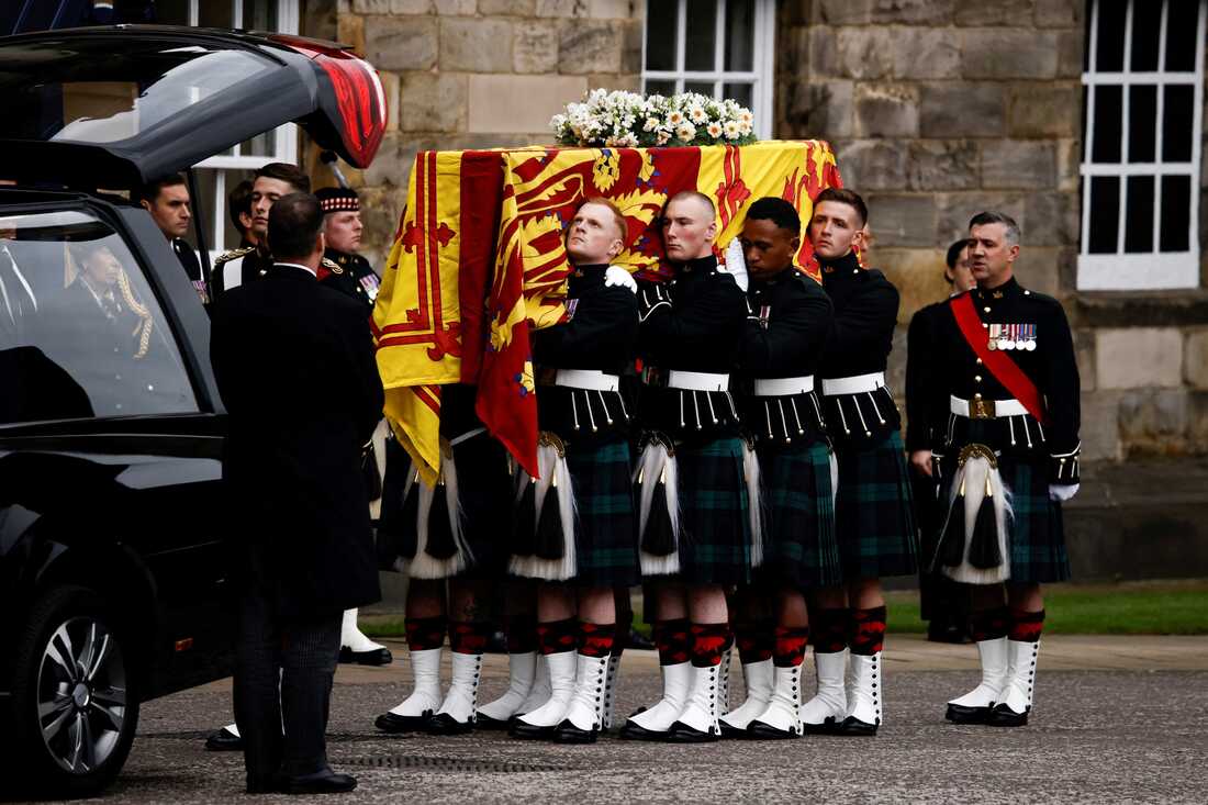  Why some people are refusing to mourn Queen Elizabeth