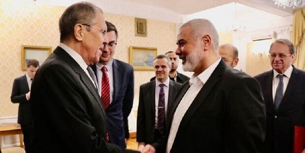  Analysis: Moscow sending signals to Tel Aviv with Hamas support
