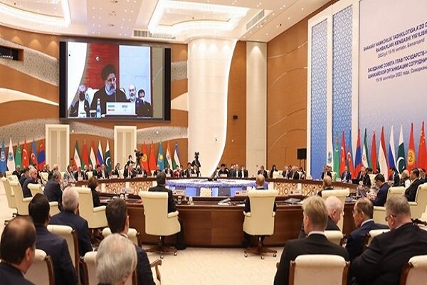 الرئيس الايراني: الأحادية الأميركية تسعى إلى إبقاء دول العالم في حالة من التخلف