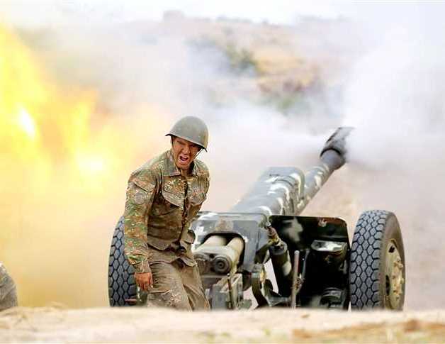 300 قتيل جراء الاشتباكات الحدودية بين "أرمينيا وأذربيجان"