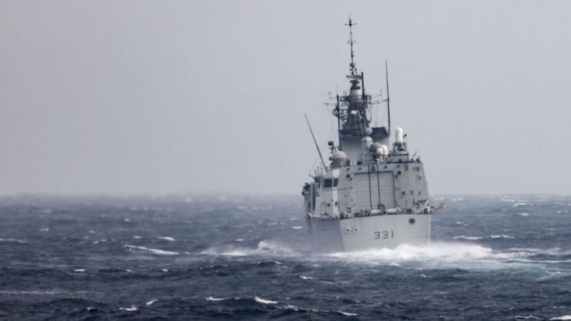 米・カナダ艦船が台湾海峡を通過