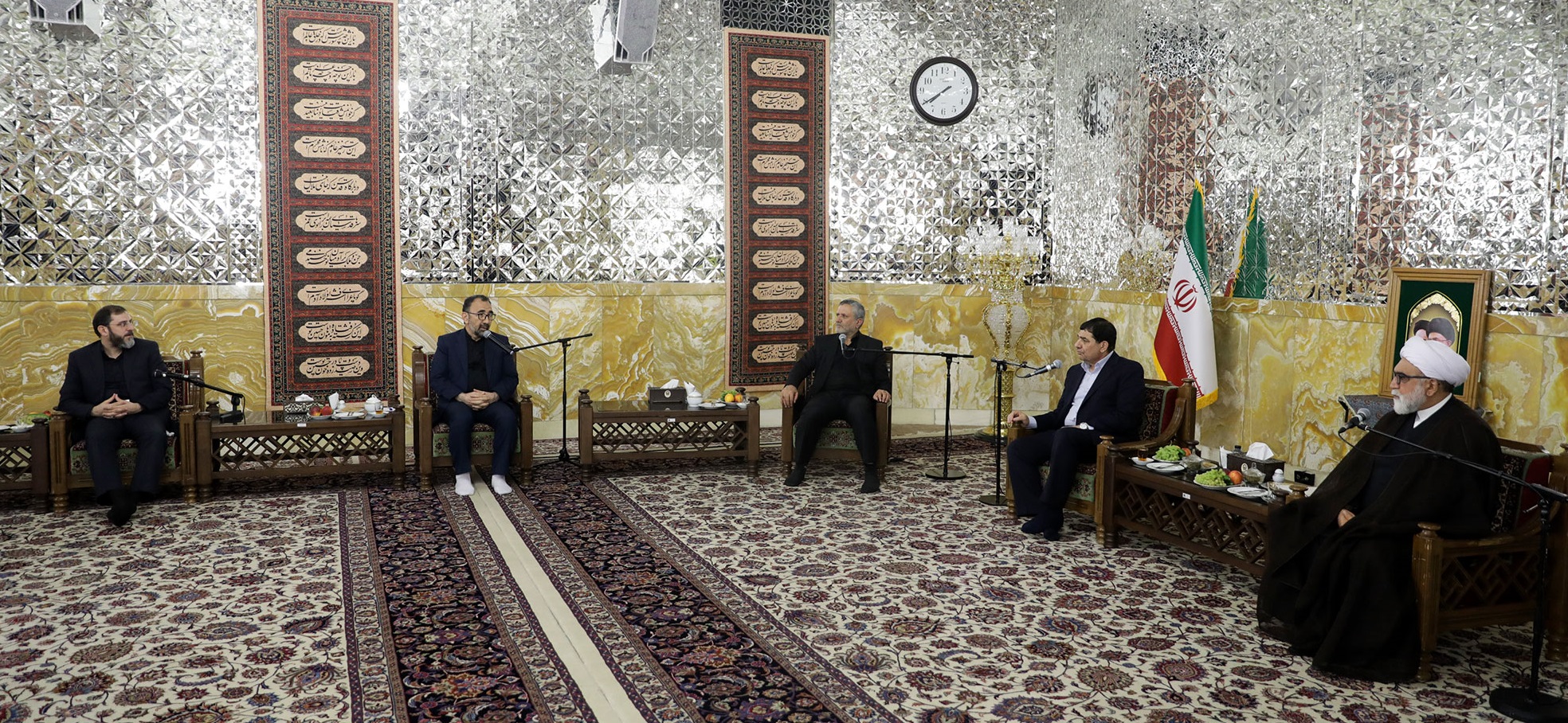 Imam Reza shrine ready to help govt. to resolve pilgrims’ problems: Custodian