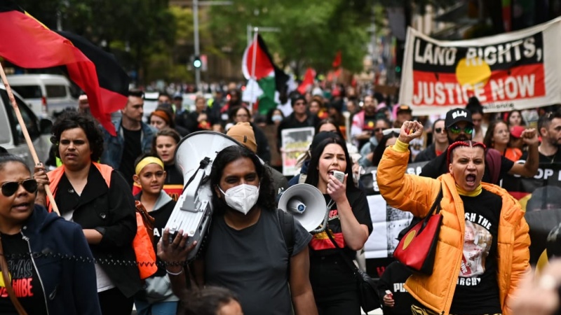 Warga Pribumi Australia Unjuk Rasa, Protes Monarki Inggris