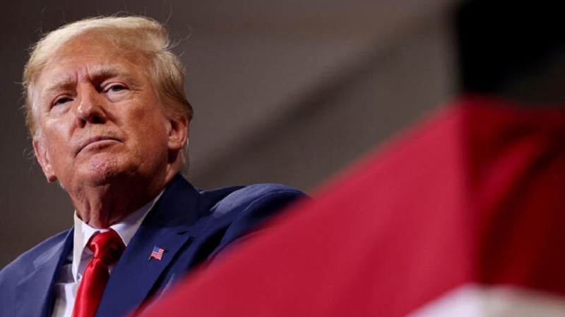 Возобновилось рассмотрение документов, конфискованных в поместье Трампа