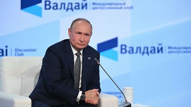 Путин: ССРИ-ни парчаладылар, инди дә Русијаны һәдәфә алыблар