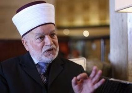 مفتي المسجد الأقصى : الأقصى تحوَلَ لثكنة عسكرية ومحاولات لفرض واقع جديد بحجة الأعياد