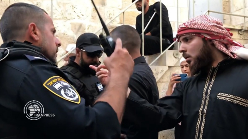 Al Quds, scontri tra palestinesi e militari del regime sionista