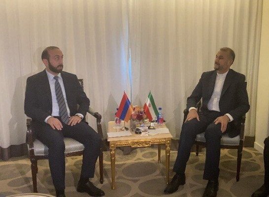 عبداللهيان: طهران ترفض اي تغيير في الحدود الرسمية لدول المنطقة