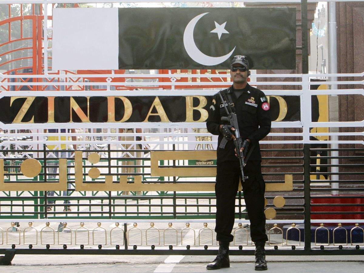 Pakistani security forces arrests dangerous anti-Shia terrorist of Lashkar Jhangvi from Karachi