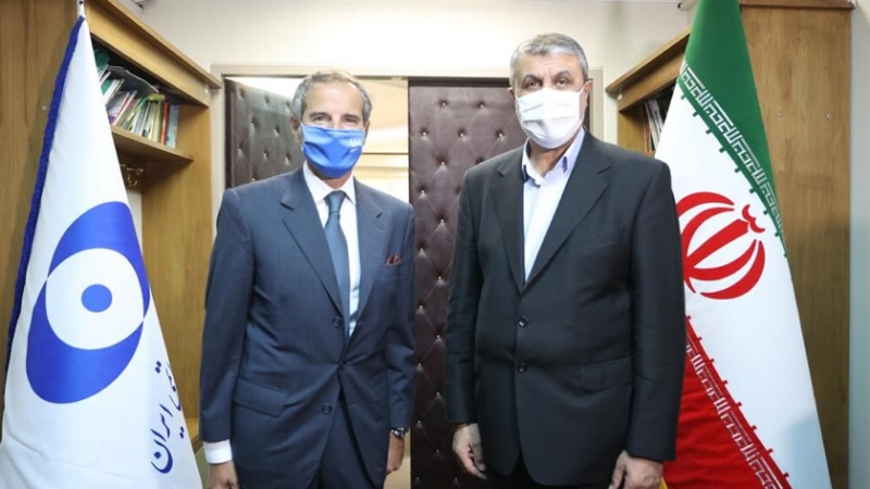 İslami:İran NPT'ye bağlıdır
