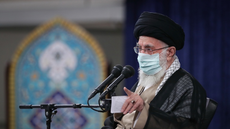 イラン最高指導者が強調する「世界の覇権主義を撃退したイラン」