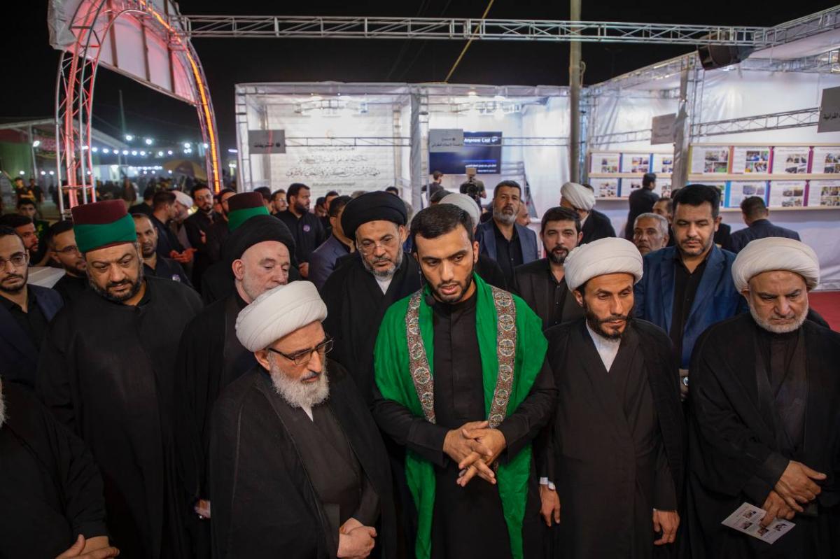 المجمع العلمي للقرآن الكريم يفتتح معرضاً قرآنياً في طريق (يا حسين)+(صور)