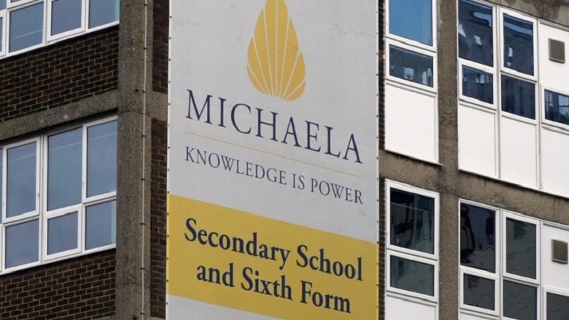 英国の学校で、ムスリム児童の礼拝が禁じられる