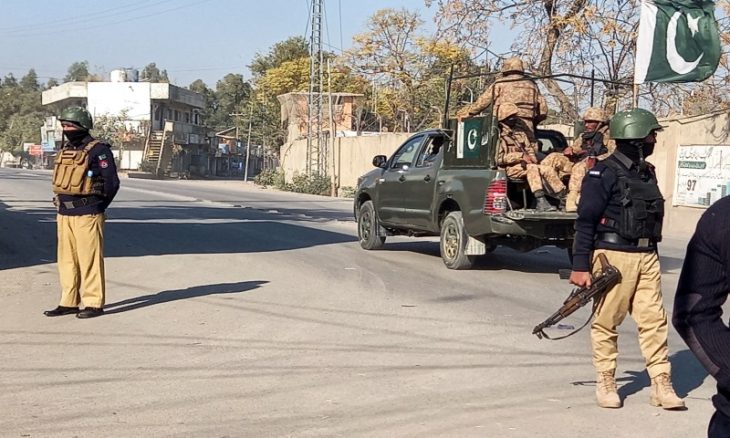 مقتل اربعة عناصر من الشرطة الباكستانية في هجوم مسلح