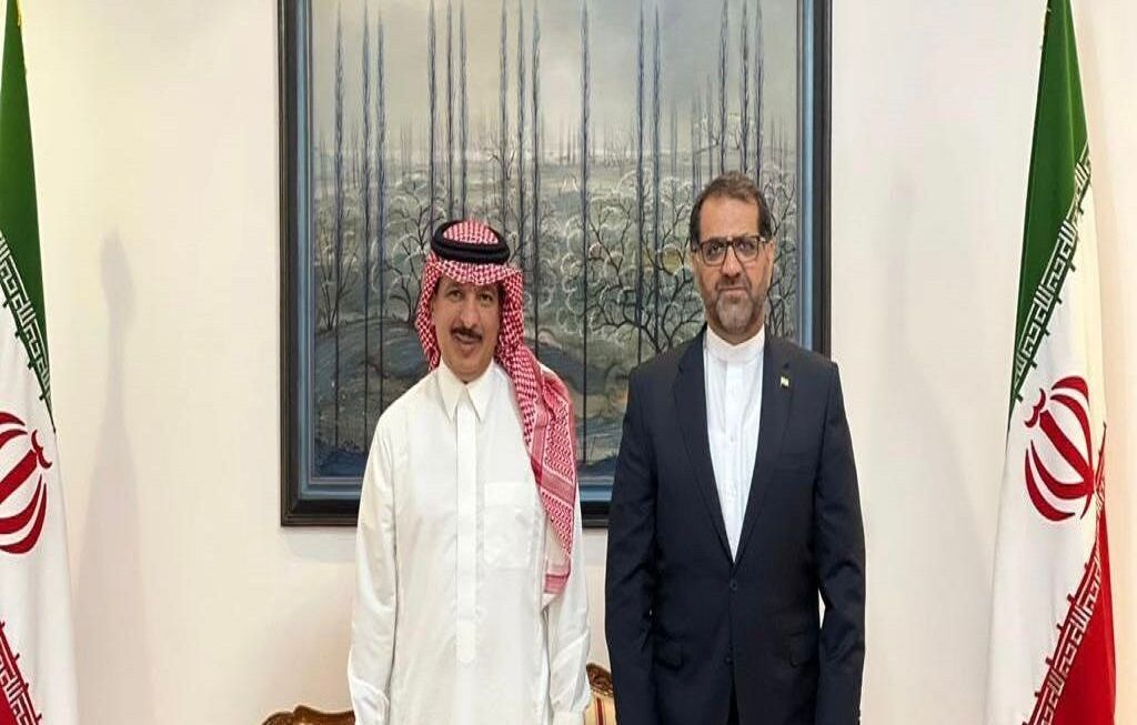 Embaixador saudita em Omã visita seu homólogo iraniano em Mascate