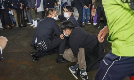 Japanski premijer evakuisan nakon eksplozije na mjestu gdje je trebao održati govor   