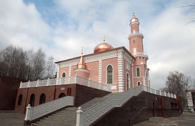 Int'l Quds Day ceremony at Minsk Grand Mosque in Belarus