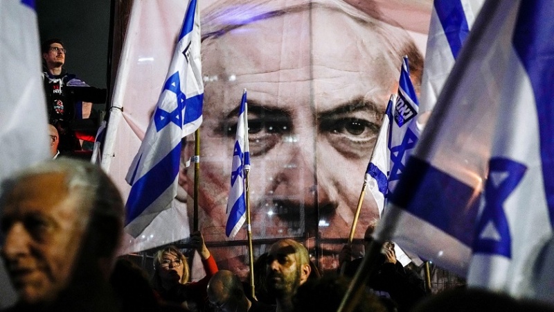 Ardıcı 15-ci həftə olaraq; İşğal altındakı Fələstində Netanyahuya qarşı kütləvi etirazlar