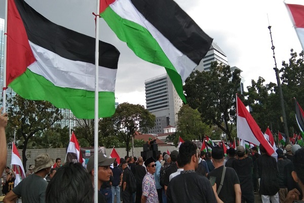 تجمع ضد صهیونیستی مقابل سفارت آمریکا در اندونزی