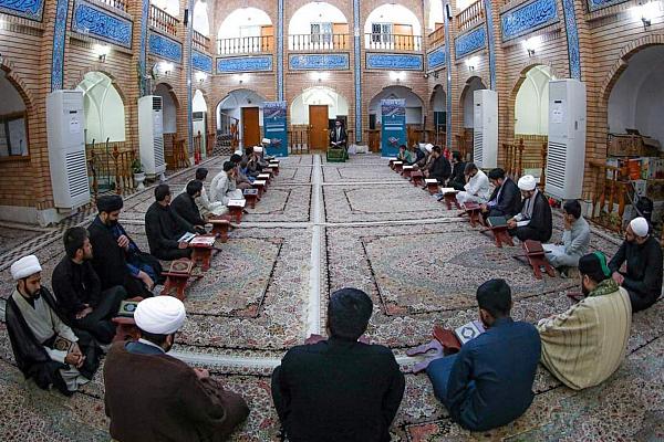 إقامة محفل قرآني لطلبة العلوم الدينية في النجف الأشرف