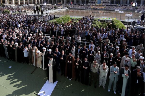 Si Ayatollah Imam Khamenei ang manguna sa darating na panalangin ng Eid al-Fitr