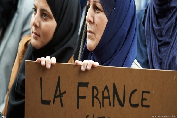  Colonialism root cause of anti-Muslim discrimination in France