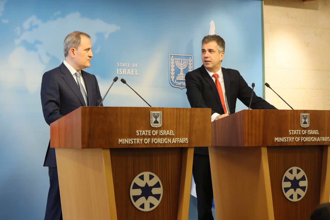 Uşaq qatilil sionist İsrail rejimin xarici işlər naziri bu gün əliyevlər rejiminə səfər edib