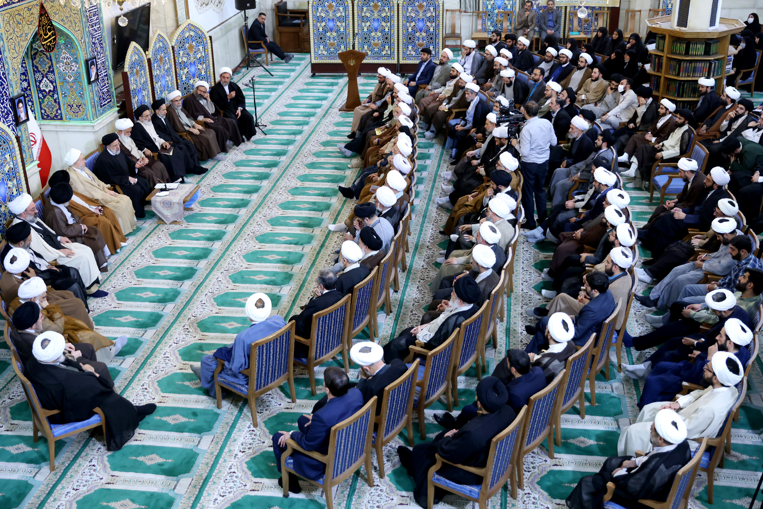 Iran President: Islamic system pays attention to all human needs