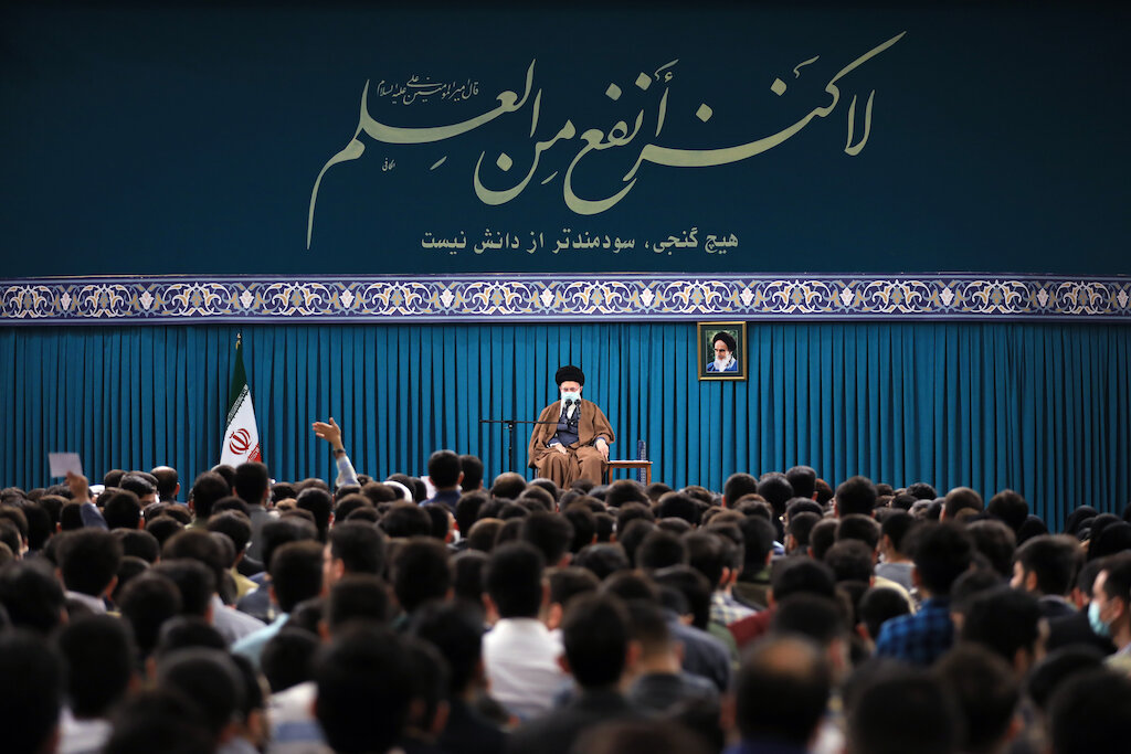 Imam Khamenei: Making nations pessimistic about themselves is enemy’s strategy