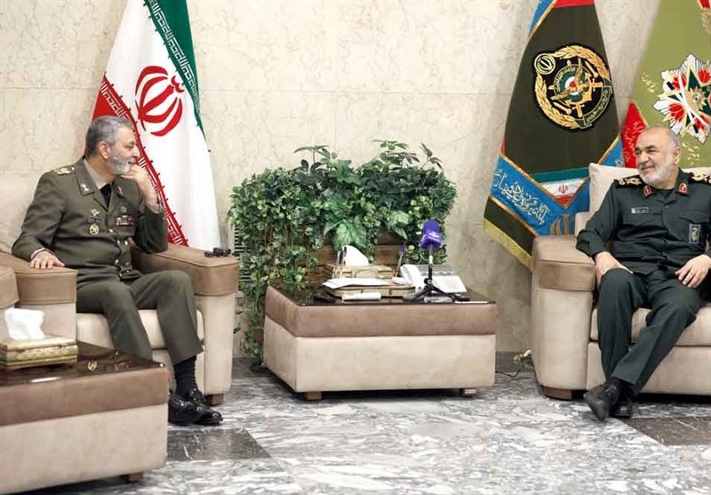 سردار سلامی و جمعی از فرماندهان سپاه با سرلشکر موسوی دیدار کردند