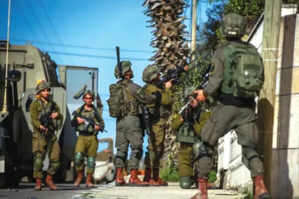 الاحتلال الصهيوني يشن حملة اعتقالات بالضفة والقدس في أول يوم عيد الفطر