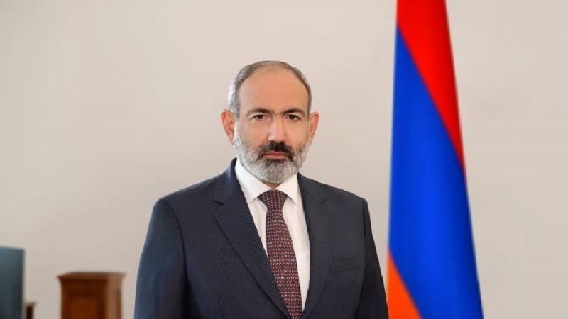 Пашинјан Алимәгамлы Рәһбәри вә президентини Фитр бајрамы мүнасибәтилә тәбрик едиб