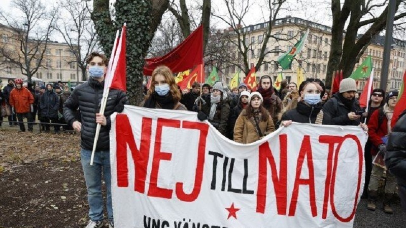 Демонстрация против вступления Швеции в НАТО