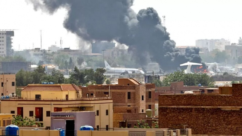 Nach USA; Frankreich beginnt mit Evakuierung seiner Staatsangehörigen aus Sudan