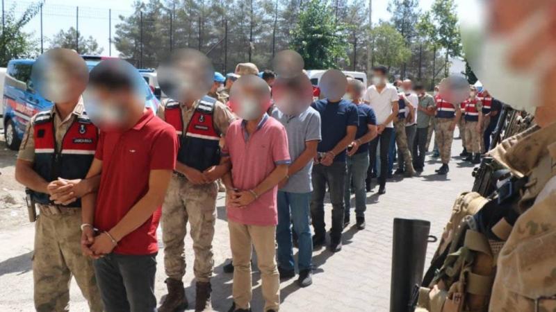 Түркијә режими Дијарбәкирдә 100-дән чох етник күрд вәтәндашыны “террорчу” ады илә һәбс едиб
