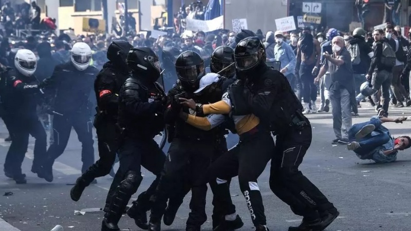 Foreign Policy: Polisi Prancis Paling Brutal di Eropa