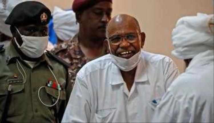 بعد أنباء عن فراره.. بيان للجيش السوداني يكشف وضع عمر البشير