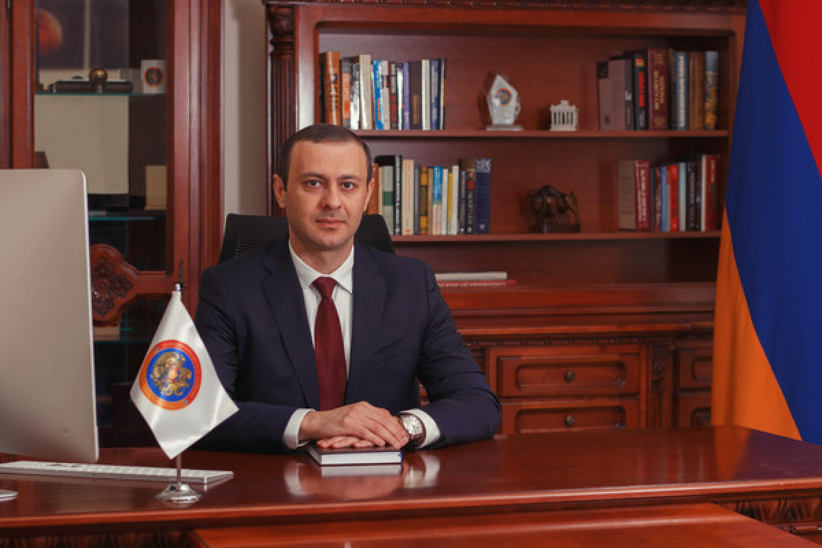 Armen Qriqoryan: Ermənistan yeni təhlükəsizlik zəmanətləri axtarışındadır