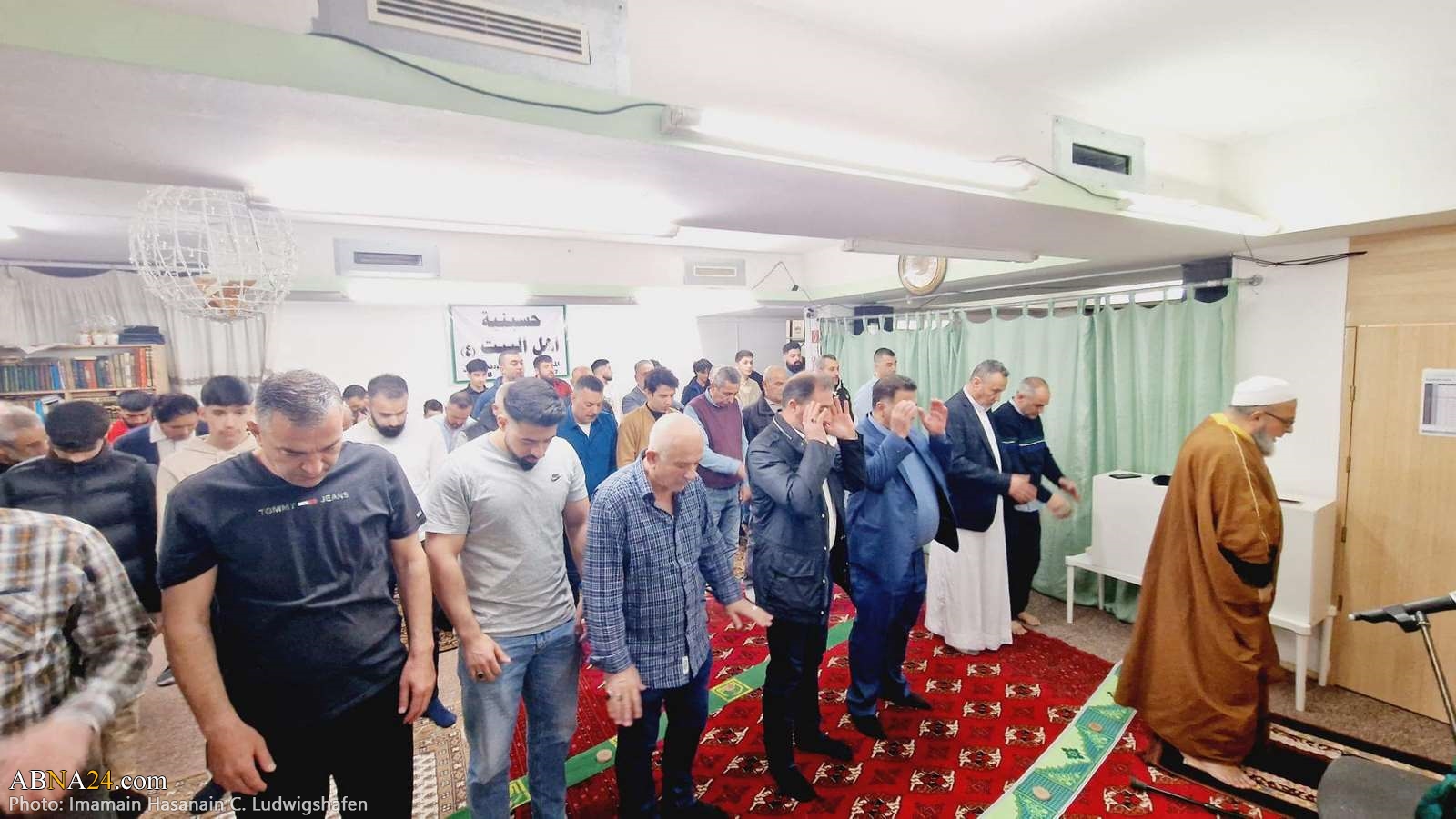 تقرير مصور / إقامة صلاة عيد الفطر المبارك في مدينة لودفيغسهافن الألمانية