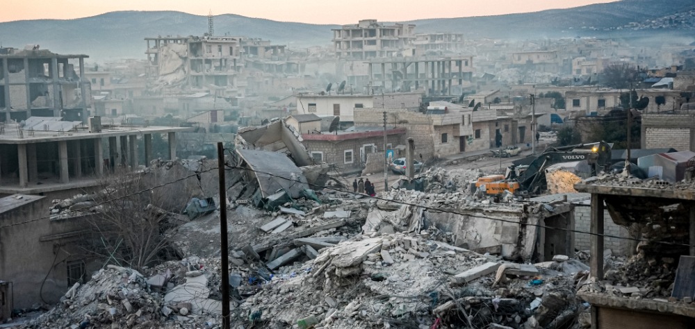 EX-UK ambassador: US sanctions designated to weaken Syria, back insurgency, but Failed