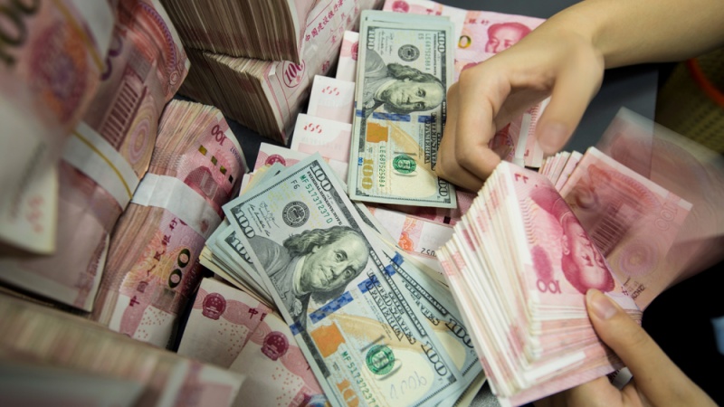 ロシアと中国が、通商取引の半分で米ドルを排除