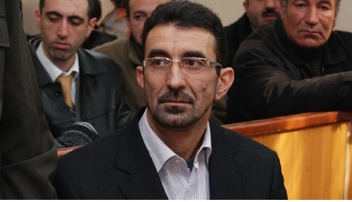Müxalifətçi jurnalist Azərbaycan hakimiyyətinin versiyasını rədd edir