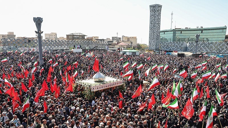 Tasyi' Dua Jenazah Syuhada Modafe-e Haram di Tehran