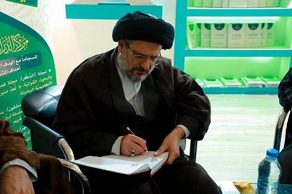 مسؤول مركز الإعلام والشؤون الدولية في الحوزات العلميّة يشيد بنشاطات العتبة العباسية القرآنية