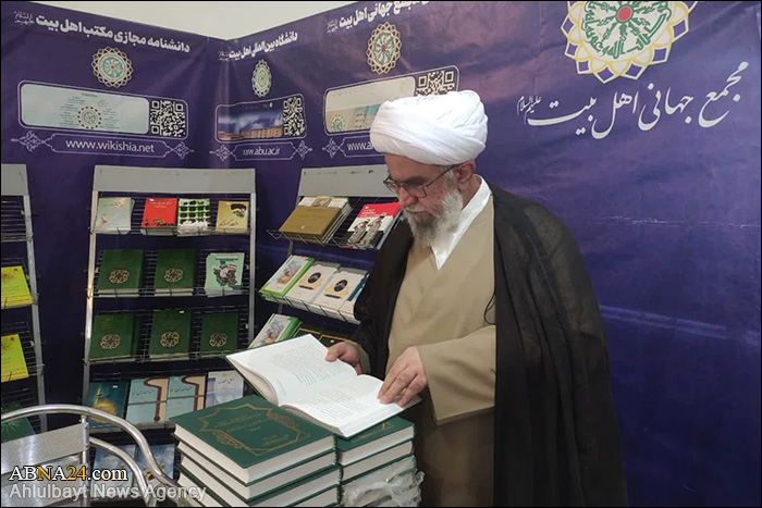 تقرير مصور / أمين عام المجمع العالمي لأهل البيت (ع) يتفقد منشورات المجمع في معرض القرآن الكريم الدولي