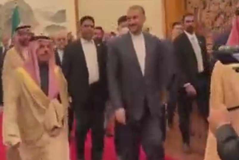 وزير الخارجية السعودي يصف اللقاء مع نظيره الإيراني بـ"الممتاز"