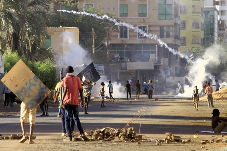 تظاهرات تعمّ المدن السودانية ضد "الاتفاق الإطاري"
