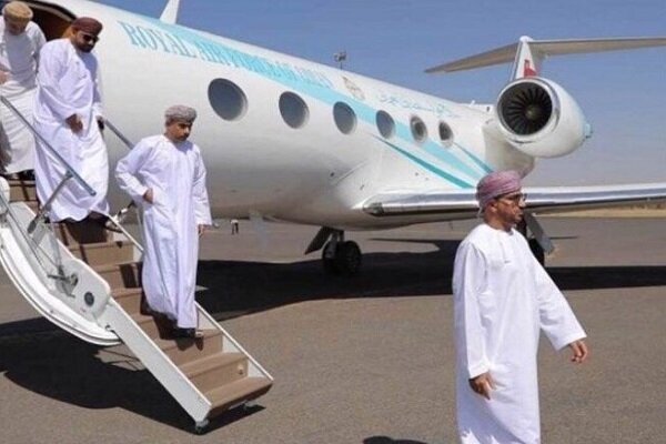 الوفد العُماني يبحث مستجدات المفاوضات مع القيادة في صنعاء